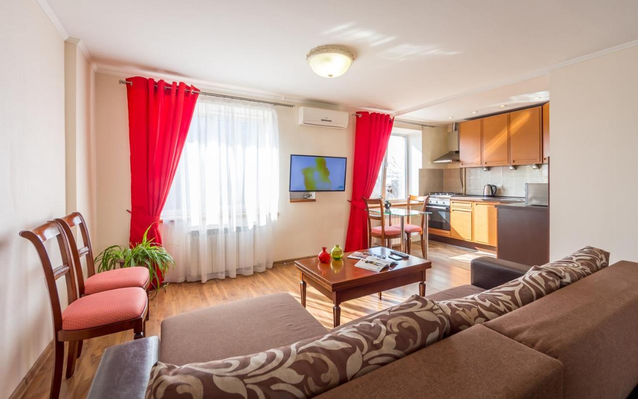 Apartments Near Parus Business Centre Kiev Luaran gambar